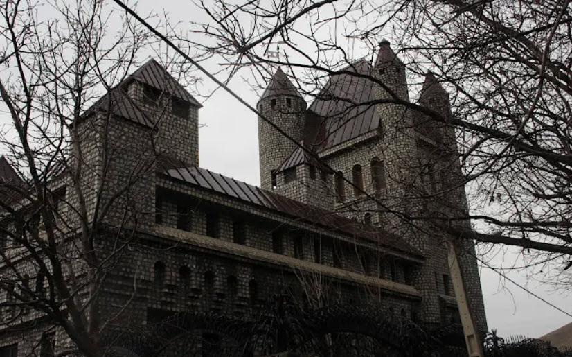 Aghasht Palace, Iran